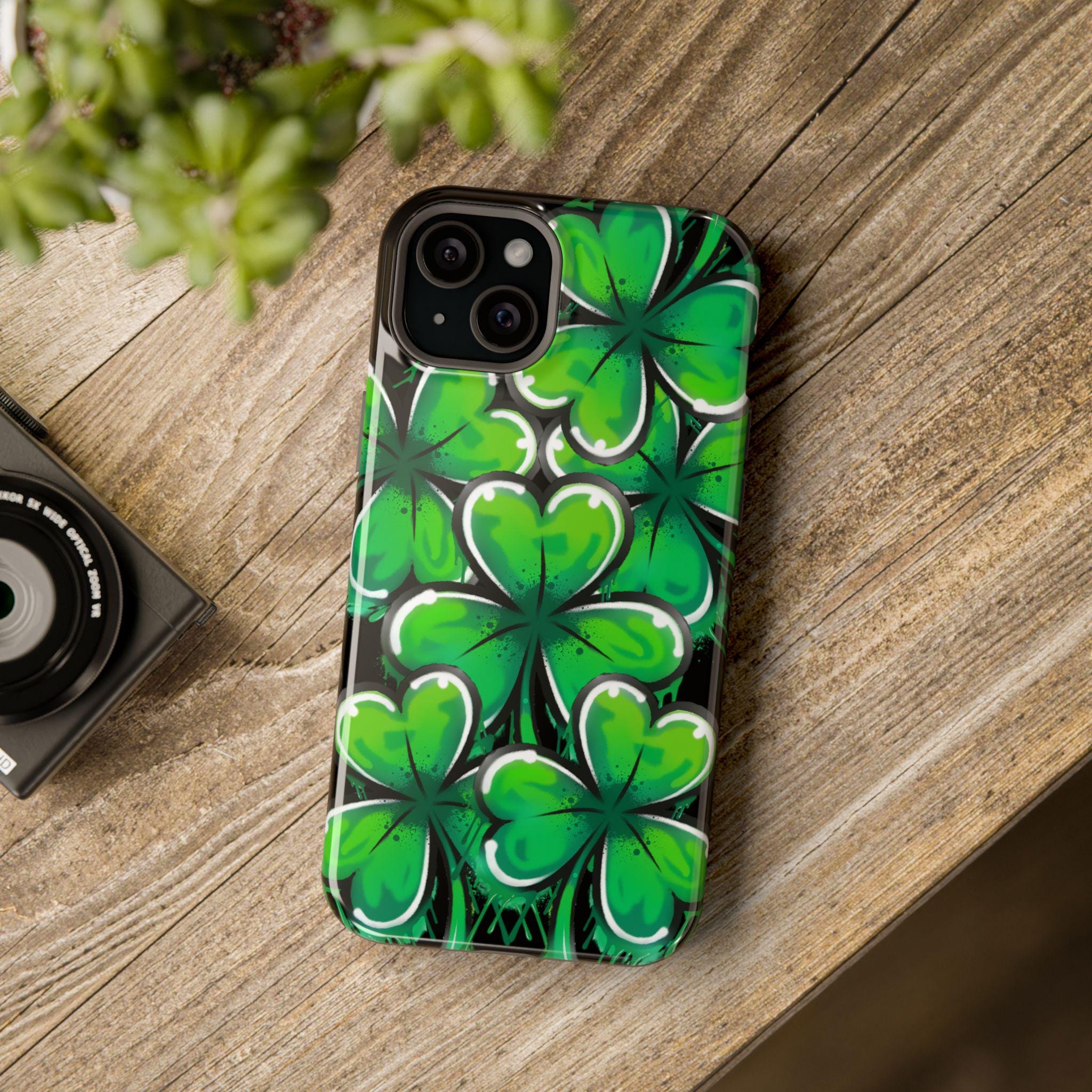 Four Leaf Clover Pattern Phone Case | Magnetic Impact-Resistant Case
