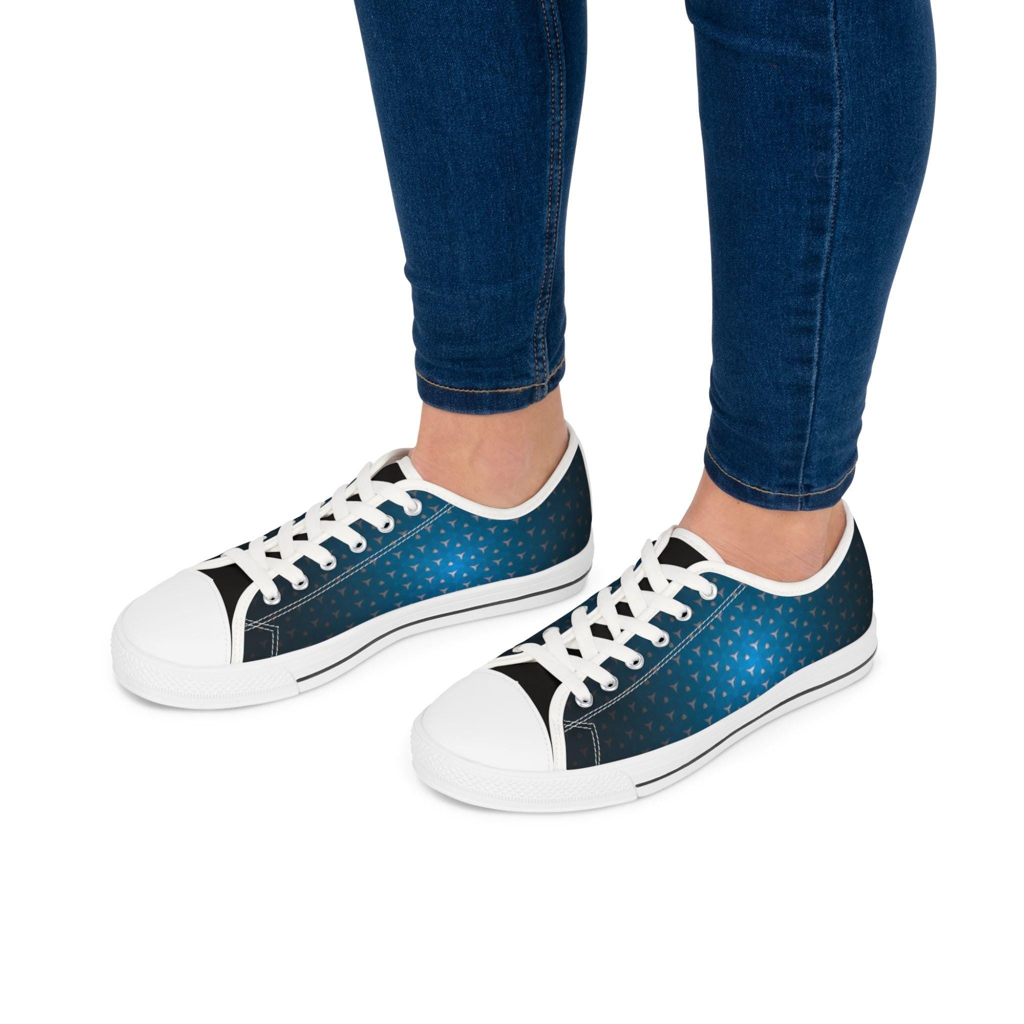 Blue Gradient Triangle Pattern Sneakers | Low Top Canvas Shoes