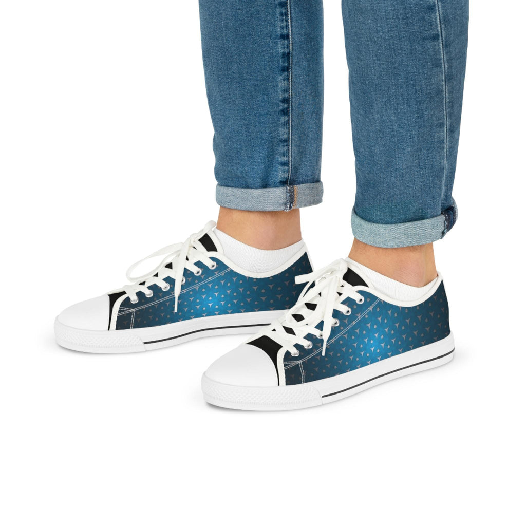 Blue Gradient Triangle Pattern Sneakers | Low Top Shoes