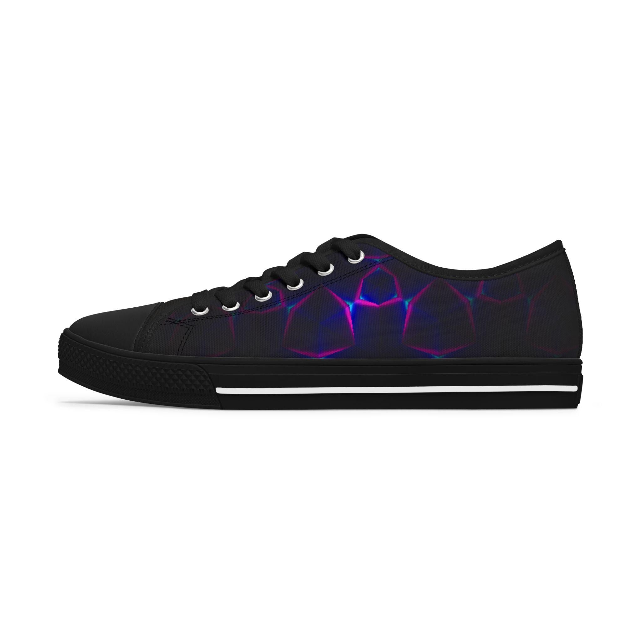 Neon Plasma Pattern Women's Low Top Sneakers | Purple Blue Galaxy Circles