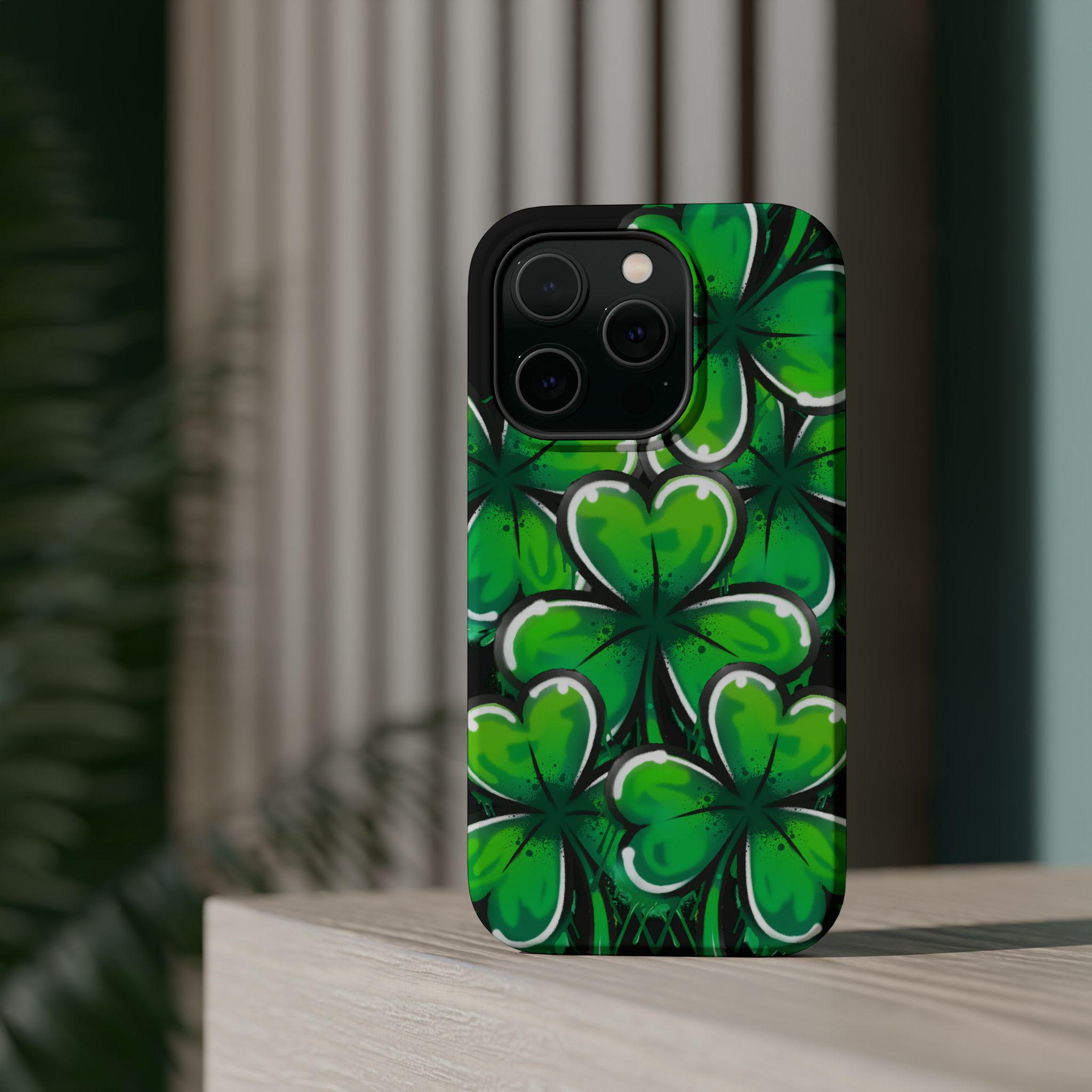 Four Leaf Clover Pattern Phone Case | Magnetic Impact-Resistant Case